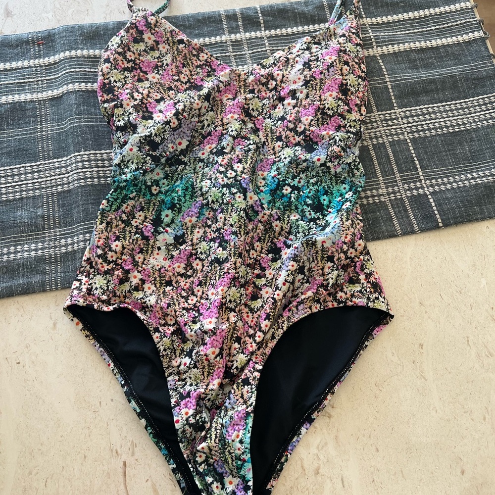 J.Crew floral one piece swimsuit Size 6